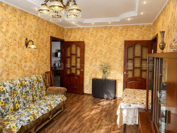 3-комн квартира ул. Шамиля Усманова, дом 19