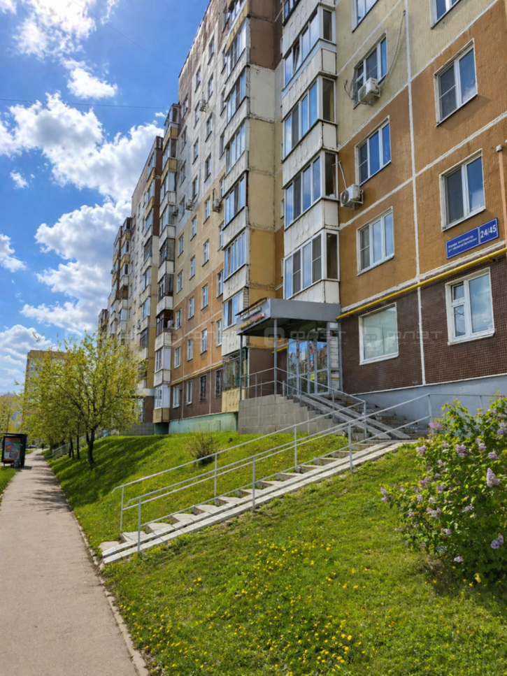2-комн квартира ул. Хайдара Бигичева, дом 24