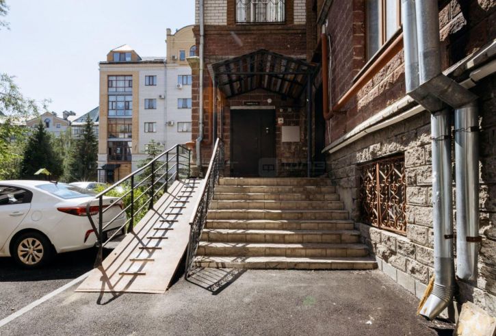 3-комн квартира ул. Мулланура Вахитова, дом 8