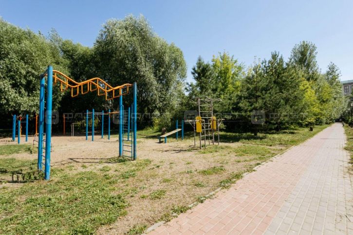 3-комн квартира ул. Мулланура Вахитова, дом 8