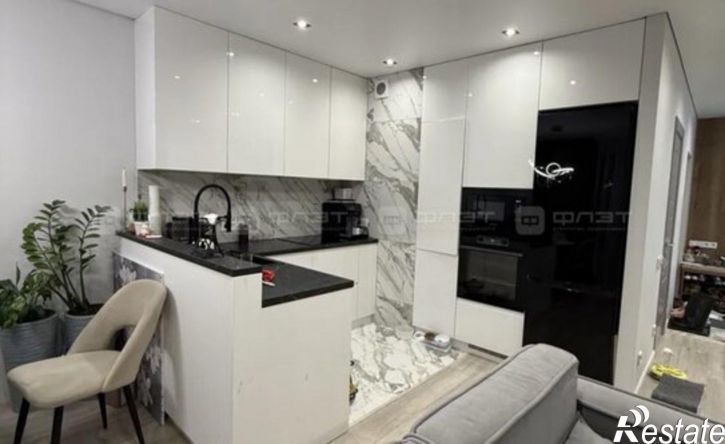 3-комн квартира улица Короленко, 28Б,  д. 28Б