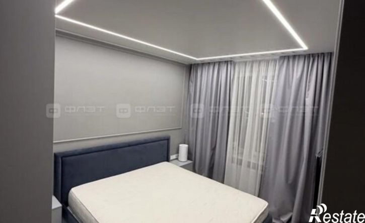 3-комн квартира улица Короленко, 28Б,  д. 28Б