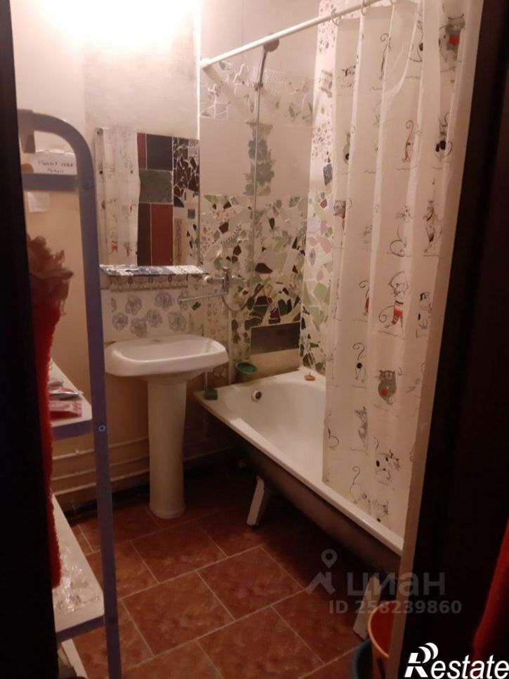 Комната ул Академика Глушко, 8,  д. 8