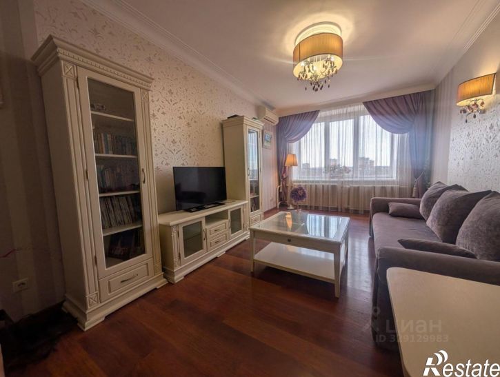 3-комн квартира улица Космонавтов, 55,  д. 55