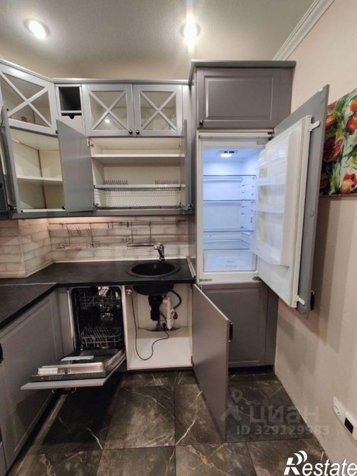 3-комн квартира улица Космонавтов, 55,  д. 55