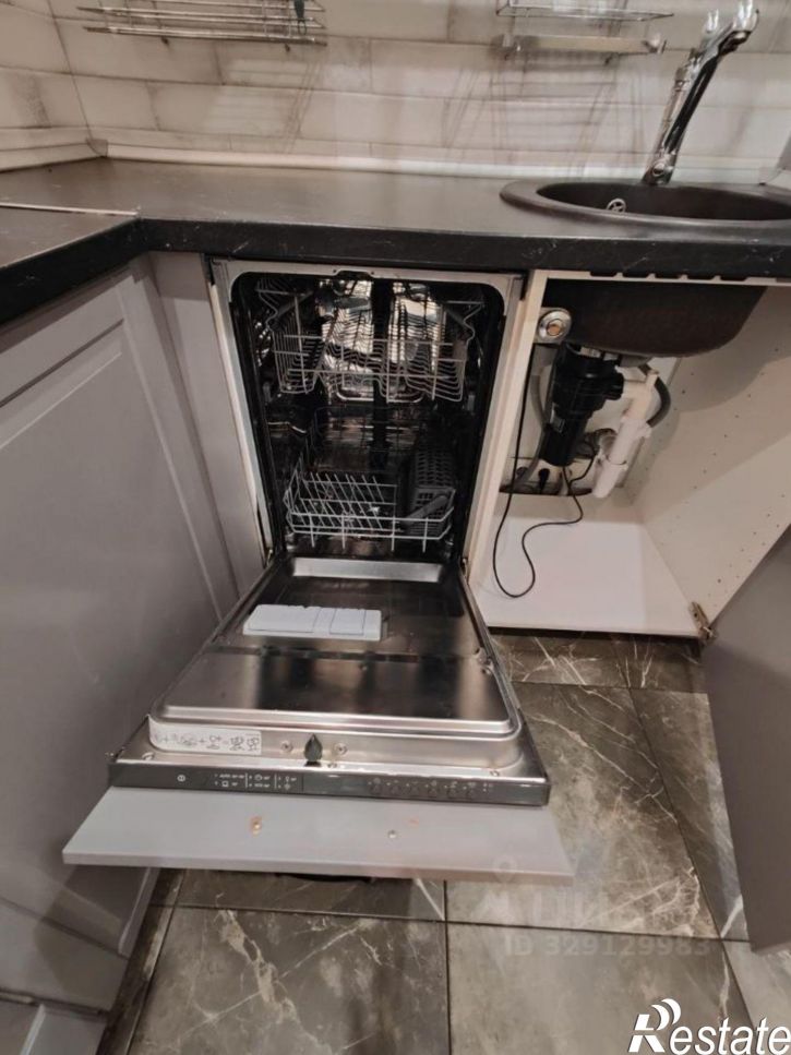 3-комн квартира улица Космонавтов, 55,  д. 55