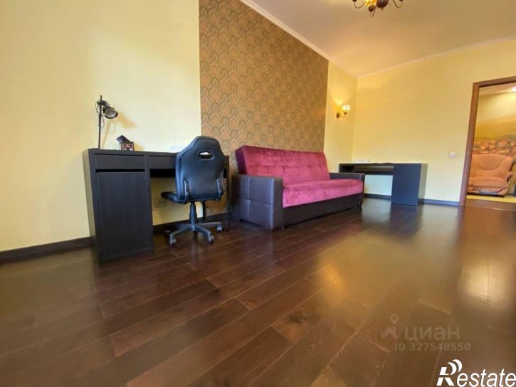 2-комн квартира улица Гарифа Ахунова, 20,  д. 20