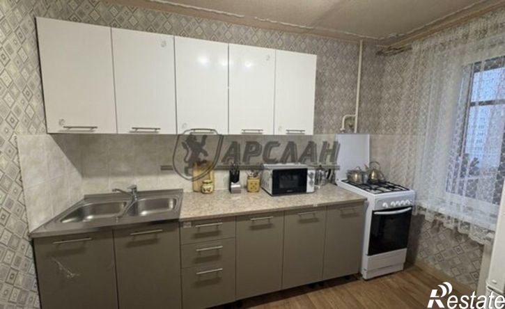 3-комн квартира ул Юлиуса Фучика, 107,  д. 107