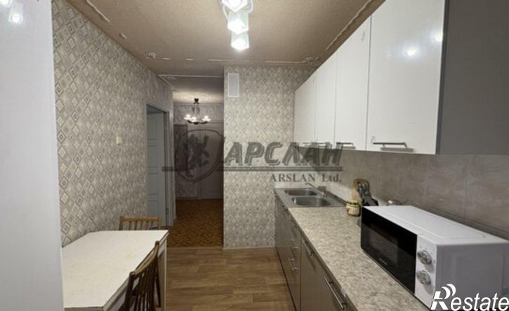 3-комн квартира ул Юлиуса Фучика, 107,  д. 107