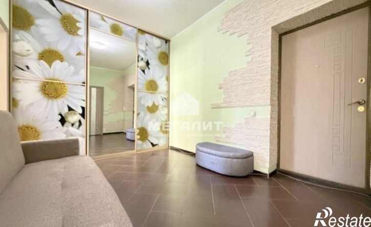 2-комн квартира улица Адоратского, 1А,  д. 1А