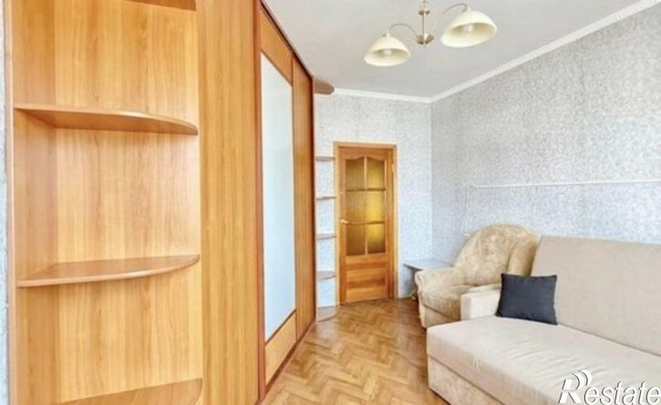 3-комн квартира улица Карбышева, 63/2,  д. 63/2