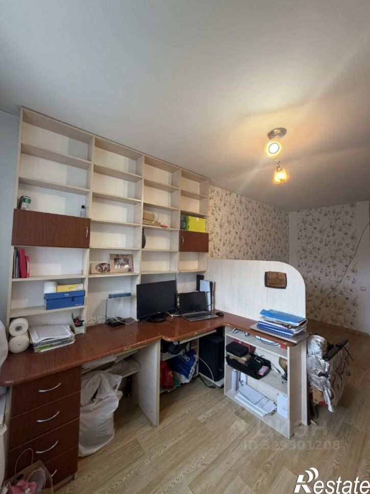 3-комн квартира улица Космонавтов, 34,  д. 34