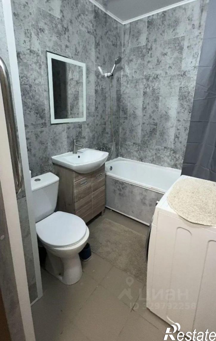 1-комн квартира ул Андрея Адо, 15,  д. 15