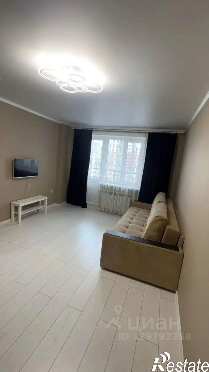 1-комн квартира ул Андрея Адо, 15,  д. 15