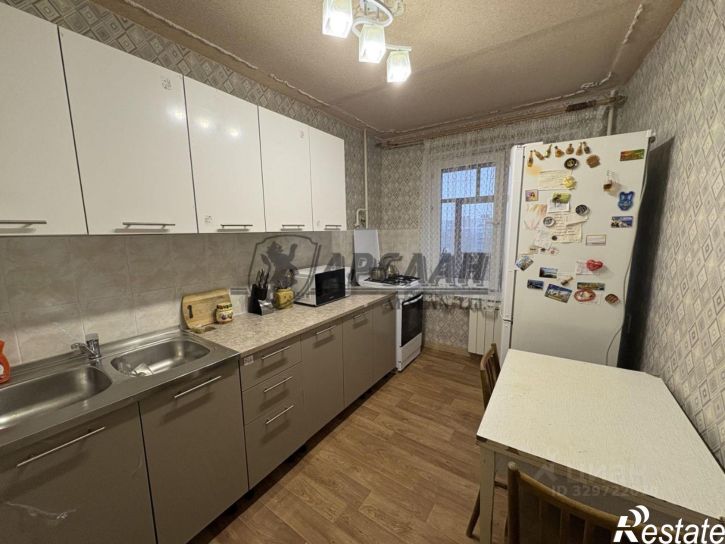 3-комн квартира улица Юлиуса Фучика, 107,  д. 107