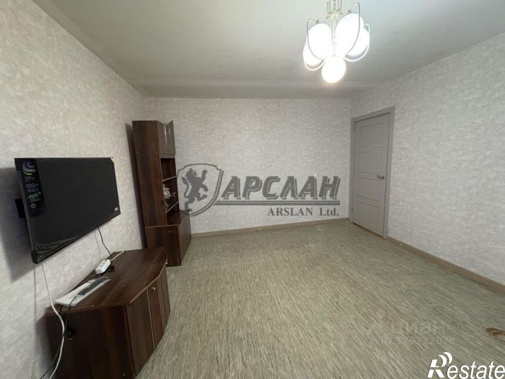 3-комн квартира улица Юлиуса Фучика, 107,  д. 107