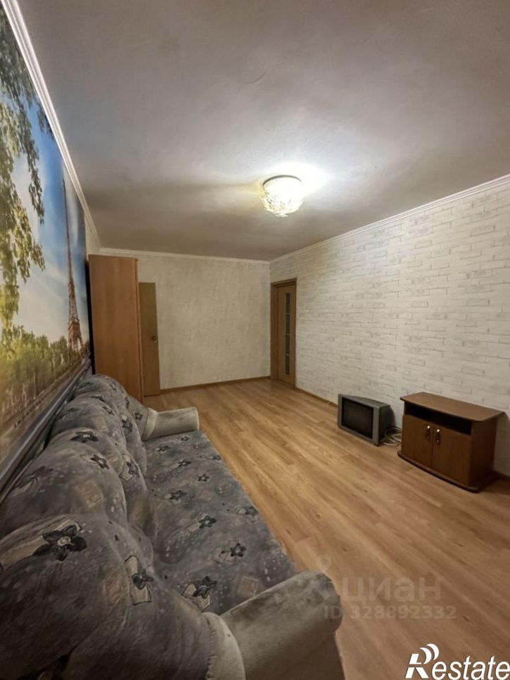 2-комн квартира ул Ново-Азинская, 10,  д. 10