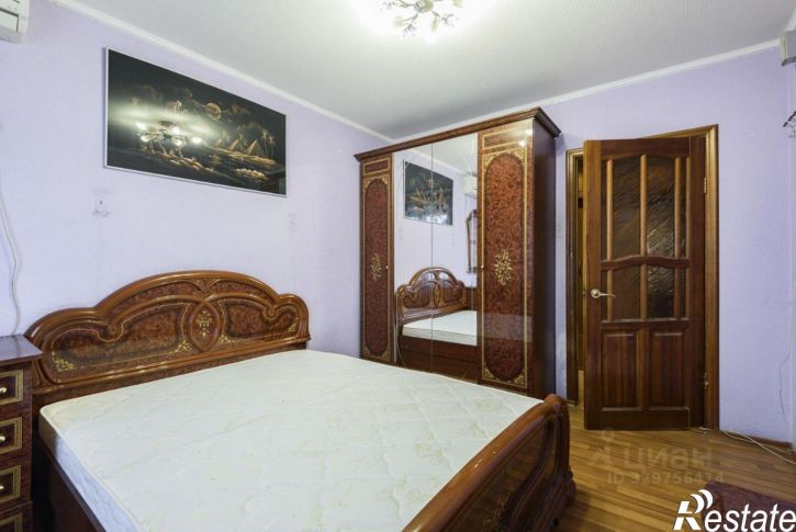 2-комн квартира ул Юлиуса Фучика, 143,  д. 143