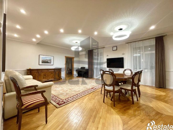 5-комн квартира улица Муштари, 30А,  д. 30А