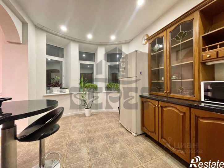 5-комн квартира улица Муштари, 30А,  д. 30А