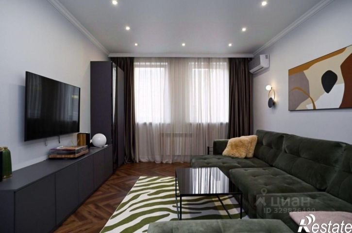 3-комн квартира ул Адоратского, 1Б,  д. 1Б