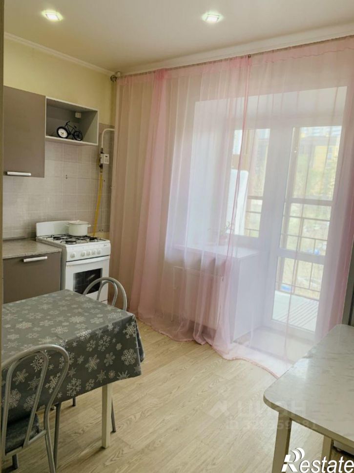 1-комн квартира улица Рауиса Гареева, 90 к4,  д. 90 к4