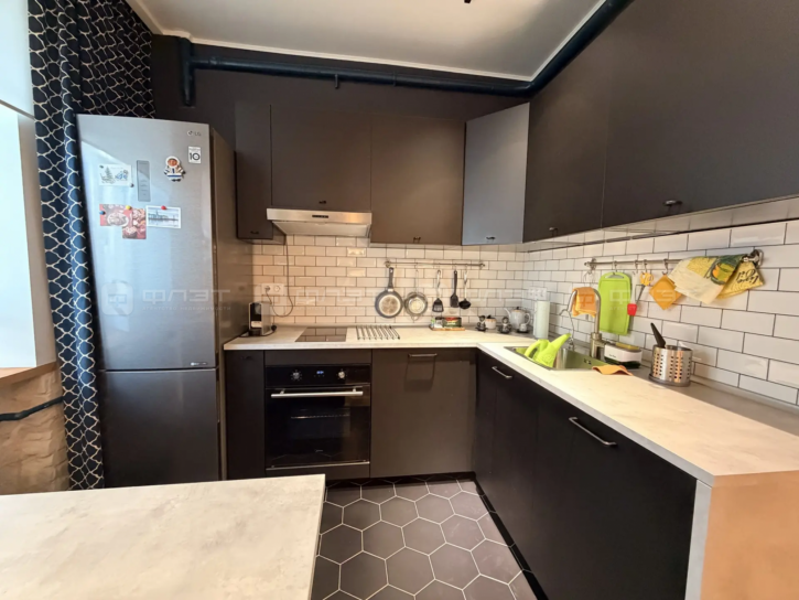 3-комн квартира ул. Кремлевская, дом 2а
