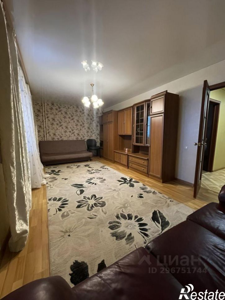 2-комн квартира улица Толбухина, 3,  д. 3