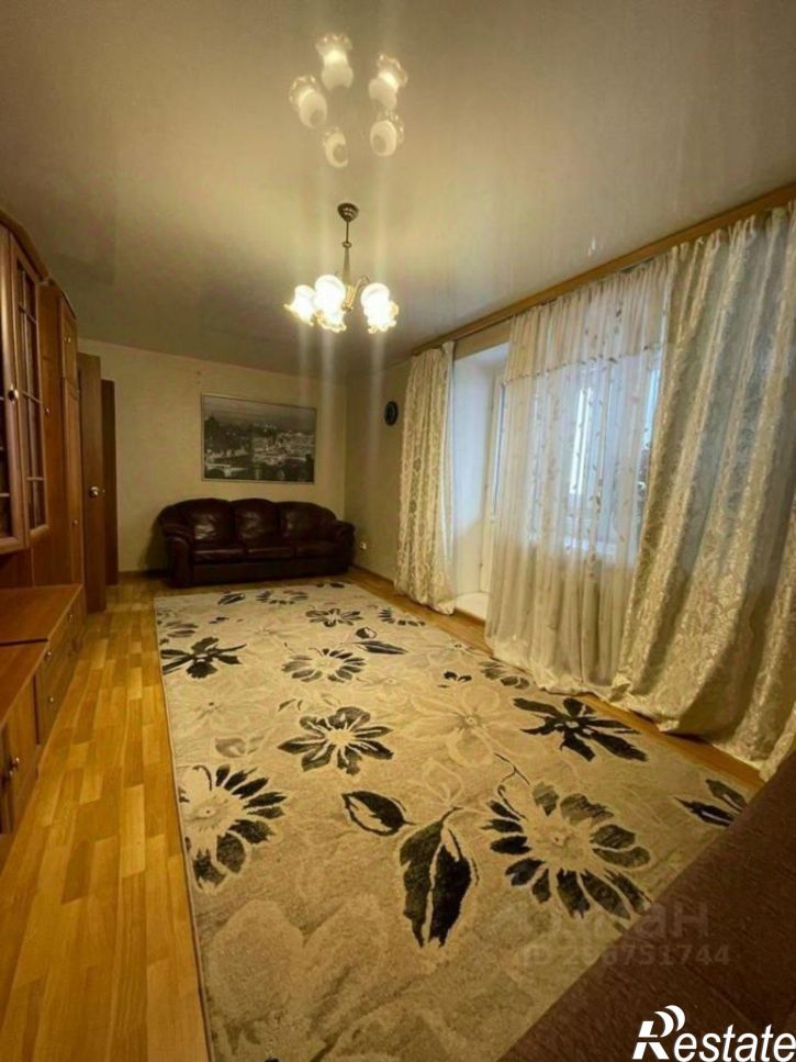 2-комн квартира улица Толбухина, 3,  д. 3