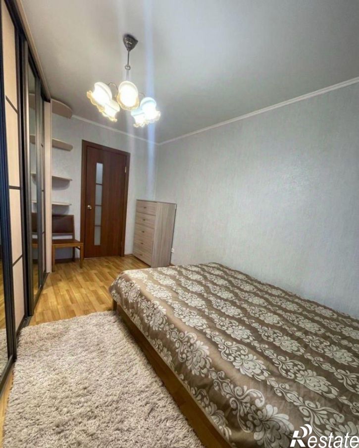 2-комн квартира улица Толбухина, 3,  д. 3