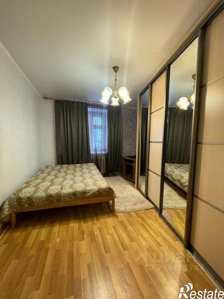 2-комн квартира улица Толбухина, 3,  д. 3