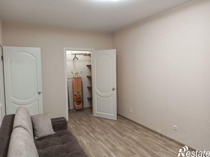 1-комн квартира улица Александра Курынова, 4,  д. 4