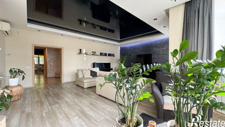4-комн квартира ул Галактионова, 18,  д. 18