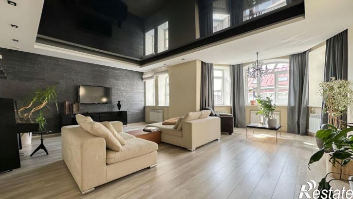 4-комн квартира ул Галактионова, 18,  д. 18