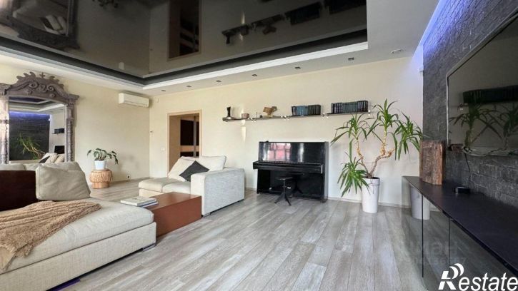 4-комн квартира ул Галактионова, 18,  д. 18