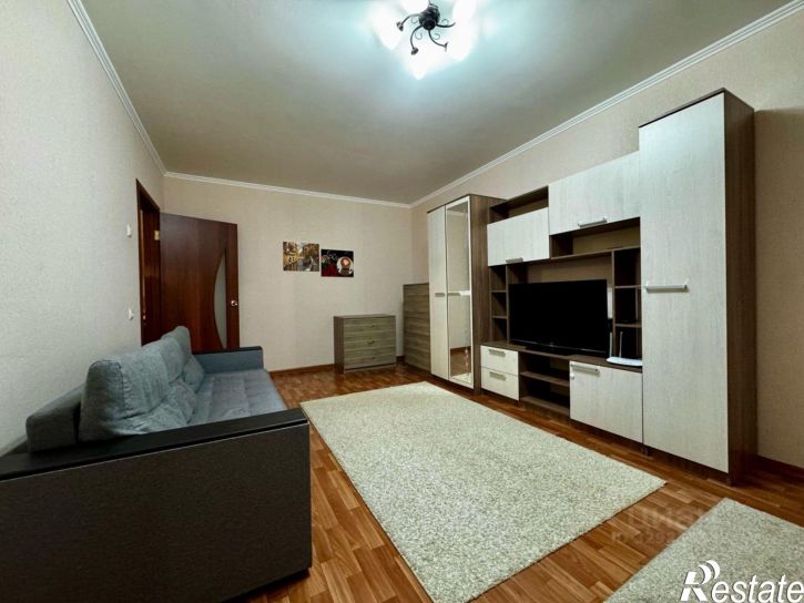 1-комн квартира улица Адоратского, 32,  д. 32