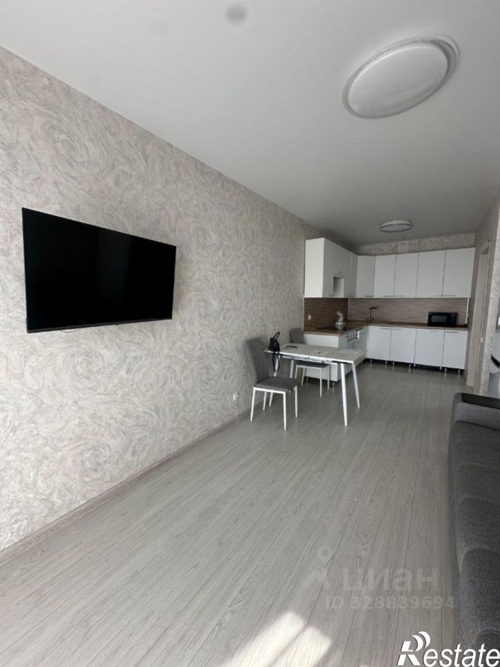 2-комн квартира улица Аделя Кутуя, 110,  д. 110