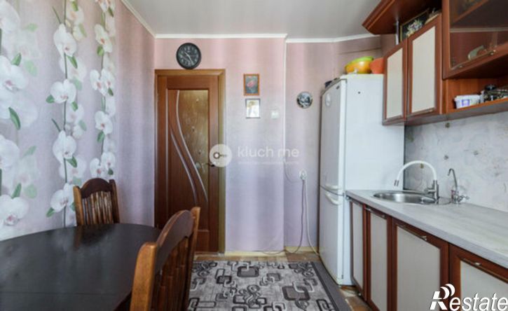 4-комн квартира улица Глазунова, 8 к1,  д. 8 к1