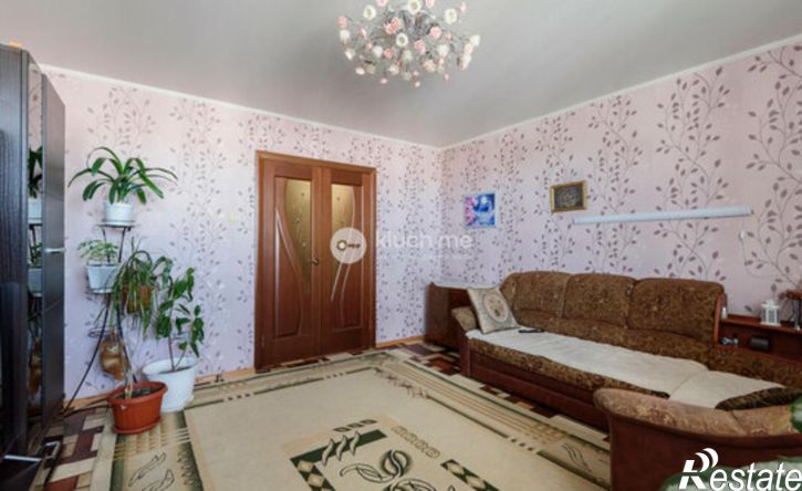 4-комн квартира улица Глазунова, 8 к1,  д. 8 к1