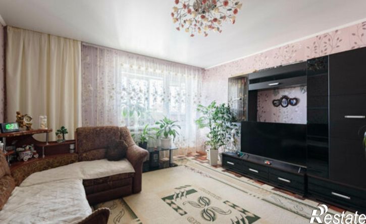 4-комн квартира улица Глазунова, 8 к1,  д. 8 к1