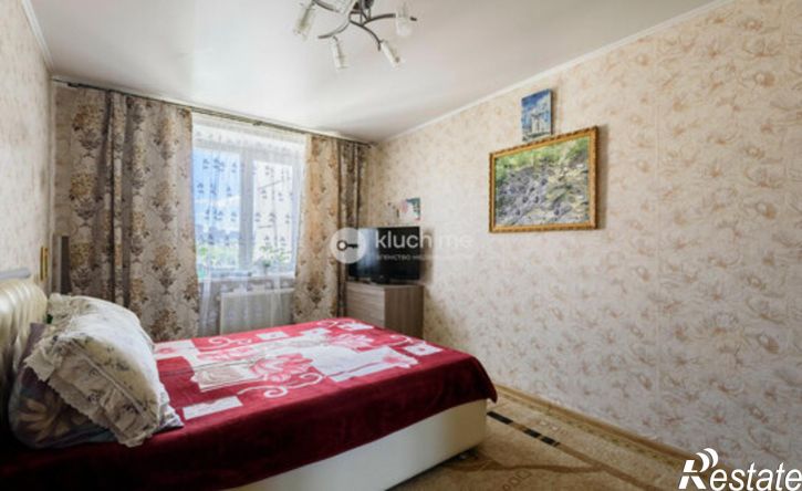 4-комн квартира улица Глазунова, 8 к1,  д. 8 к1