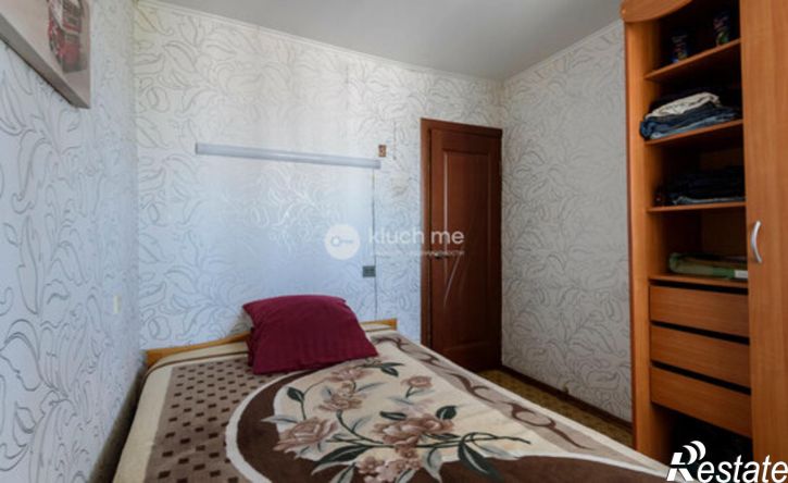 4-комн квартира улица Глазунова, 8 к1,  д. 8 к1