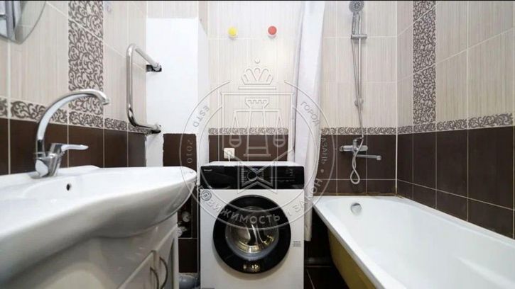 2-комн квартира Габдуллы Кариева ул, 8