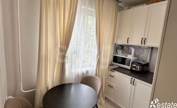 2-комн квартира Светлая улица, 21,  д. 21