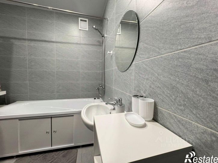 3-комн квартира улица Братьев Батталовых, 20А,  д. 20А