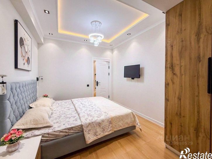2-комн квартира улица Нурсултана Назарбаева, 12,  д. 12