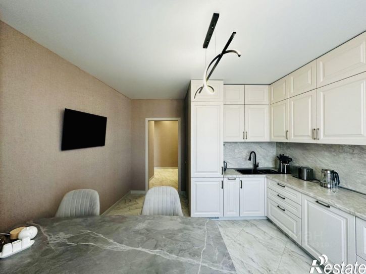 2-комн квартира улица Павлюхина, 108Б,  д. 108Б