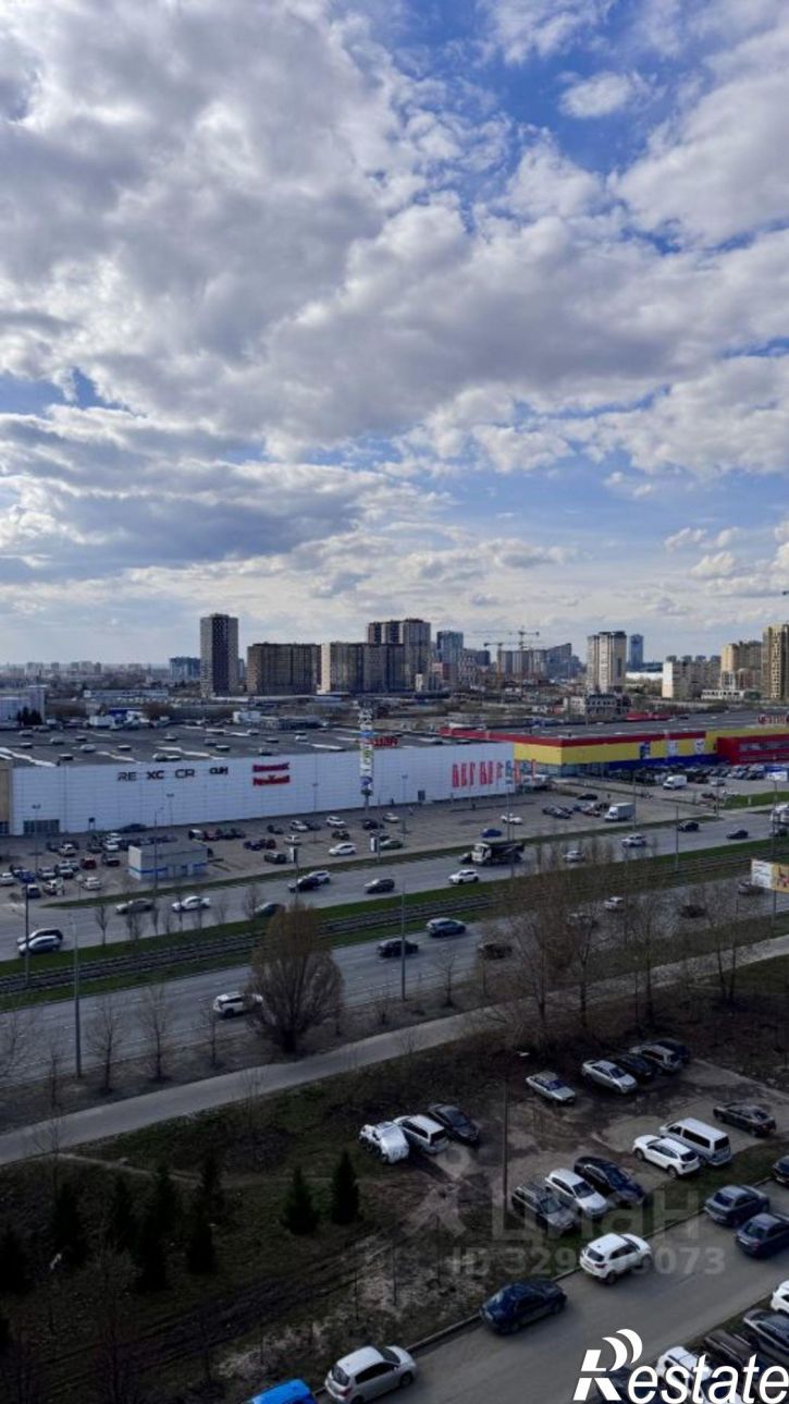 2-комн квартира проспект Победы, 100,  д. 100