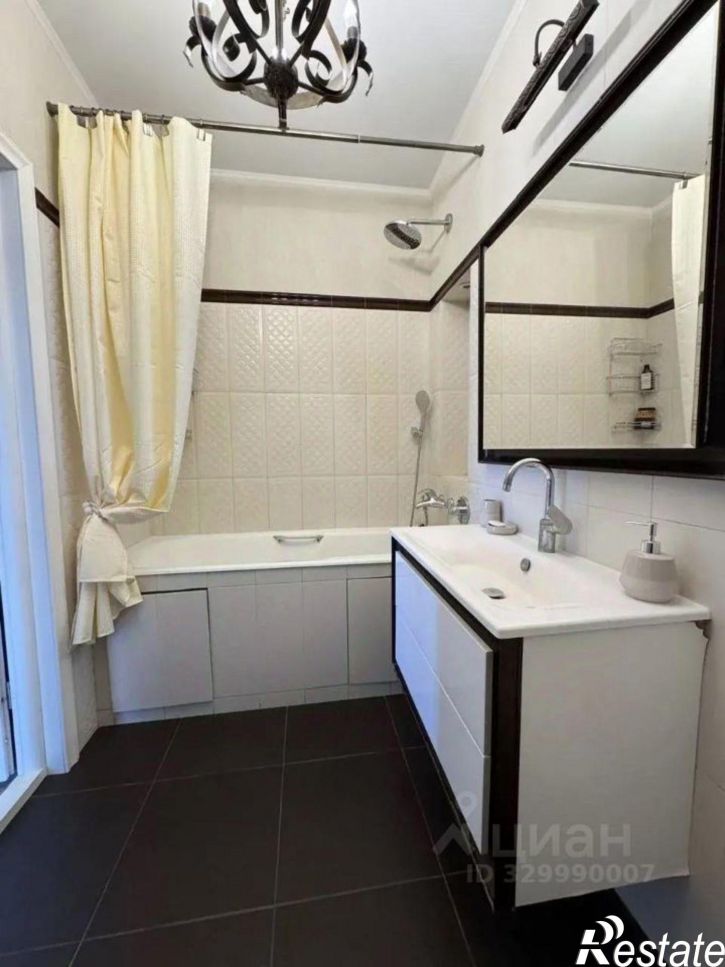 2-комн квартира ул Аделя Кутуя, 110Б,  д. 110Б
