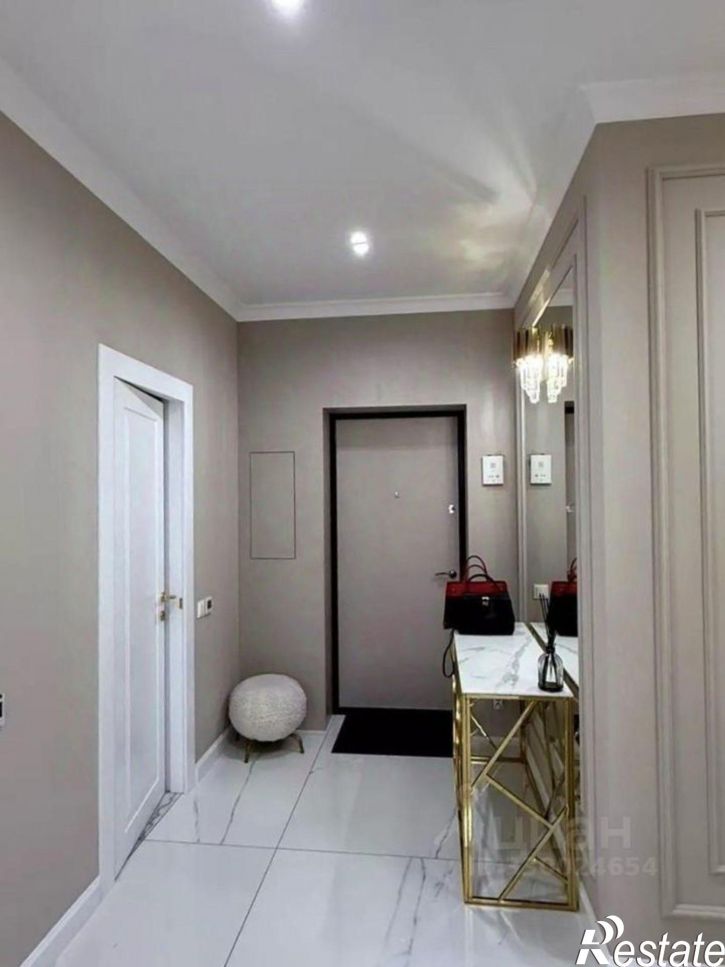 3-комн квартира улица Аделя Кутуя, 100,  д. 100
